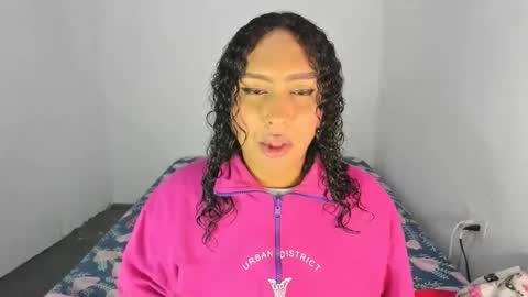 Snapshot of amber_lee20 chatting on October 2025 02:11:02 AM LUISA online show from October 2025 02:11:02 AM