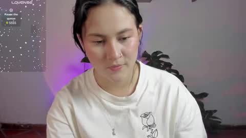 Snapshot of amber_rosewood_ chatting on January 2026 05:23:02 AM Vivi online show from January 2026 05:23:02 AM