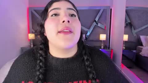 Amber  online show from February 2025 06:11:02 PM