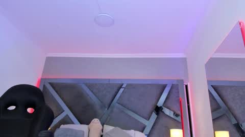 Amber  online show from March 2025 11:40:02 AM