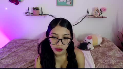 Amber Jeong online show from January 2025 10:40:01 PM