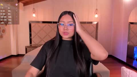 Snapshot of amberlewis_ chatting on November 2025 03:05:01 AM Amber online show from November 2025 03:05:01 AM