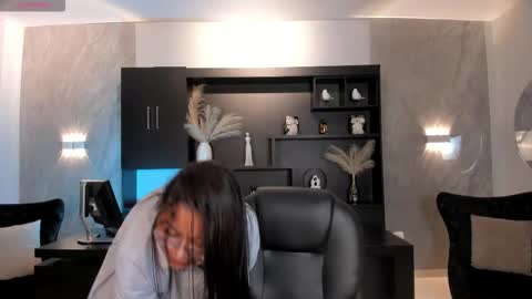 Snapshot of amberlewis_ chatting on November 2025 02:57:02 AM Amber online show from November 2025 02:57:02 AM