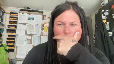 Snapshot of ambermoss7 chatting on April 2026 05:59:02 PM ambermoss7 online show from April 2026 05:59:02 PM