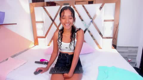 Amber online show from January 2025 06:48:01 PM