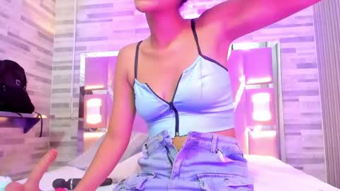 Snapshot of amberr_sweett chatting on May 2026 06:57:02 PM Amber online show from May 2026 06:57:02 PM