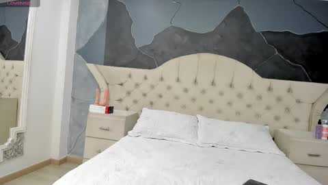 Amber Grey online show from September 2025 05:34:01 PM