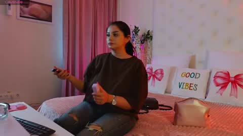 Amberseyes online show from May 2026 08:55:01 AM