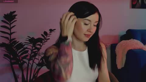 Moon inst 4mbientmoon online show from October 2025 05:32:02 PM