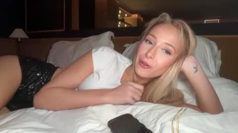 Ambre online show from March 2026 11:14:01 AM