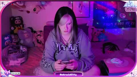 Snapshot of ambrosiakitty chatting on May 2026 09:17:02 AM Ambrosia online show from May 2026 09:17:02 AM