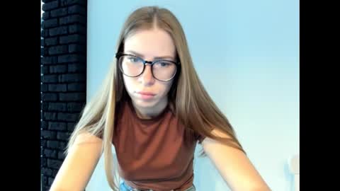 amelia_gold9 online show from September 2025 10:53:02 AM