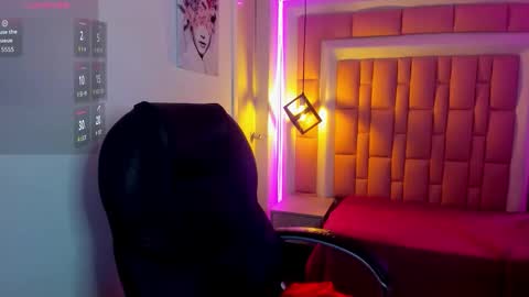 amelia_lopez24 online show from February 2026 07:32:02 PM