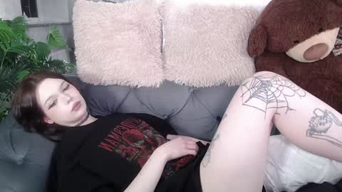 Amelia online show from December 2024 07:00:02 PM