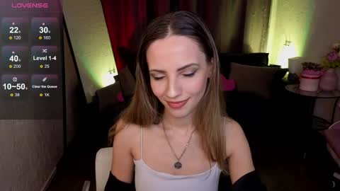 amelia_meili online show from April 2026 01:49:01 PM