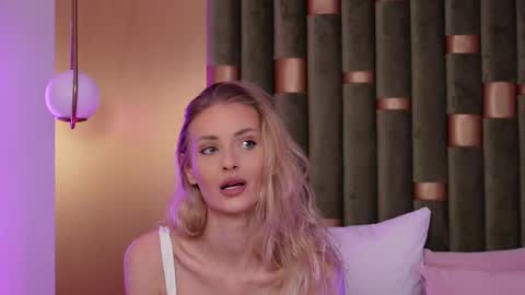 Snapshot of ameliaangell chatting on December 2025 08:56:02 AM Amelia online show from December 2025 08:56:02 AM