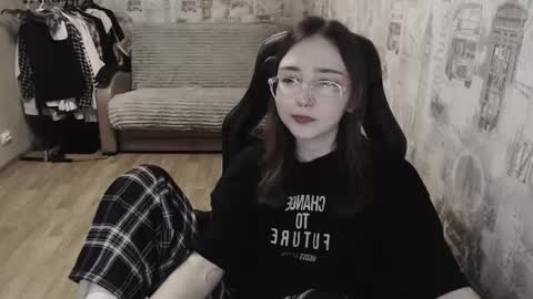 Snapshot of ameliakamishiro chatting on January 2025 02:39:02 AM Amelia online show from January 2025 02:39:02 AM