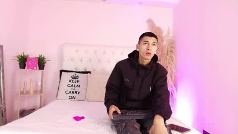 Snapshot of amelialoveace chatting on November 2025 12:42:02 PM amelialoveace online show from November 2025 12:42:02 PM