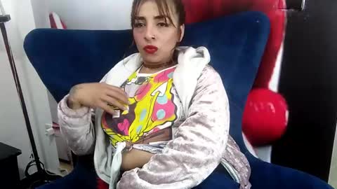 amelie brown online show from January 2025 05:00:01 AM