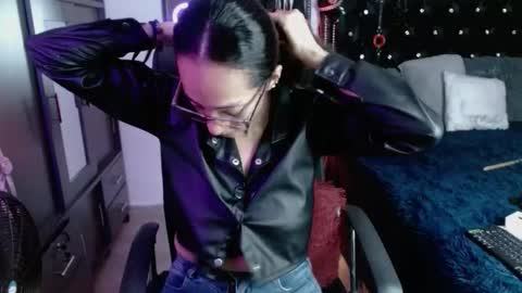 amelie__martinez online show from November 2025 10:59:02 PM