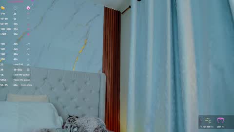 Snapshot of amelie_leigh chatting on February 2025 04:58:01 AM Alejandra online show from February 2025 04:58:01 AM