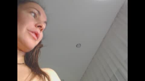 Snapshot of amelinamersi chatting on October 2025 03:45:02 PM amelinamersi online show from October 2025 03:45:02 PM