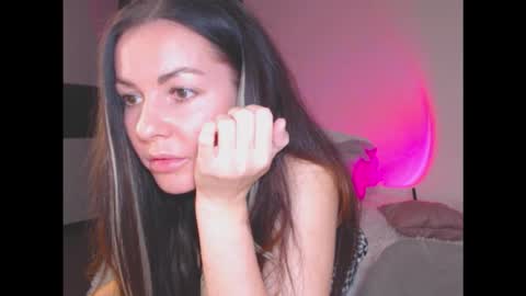 Snapshot of amelinamersi chatting on October 2025 05:39:01 PM amelinamersi online show from October 2025 05:39:01 PM