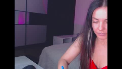 Snapshot of amelinamersi chatting on November 2025 03:57:01 PM amelinamersi online show from November 2025 03:57:01 PM