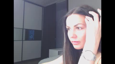 Snapshot of amelinamersi chatting on November 2025 03:12:02 PM amelinamersi online show from November 2025 03:12:02 PM
