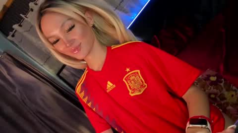 amelinckx online show from February 2025 10:03:02 PM