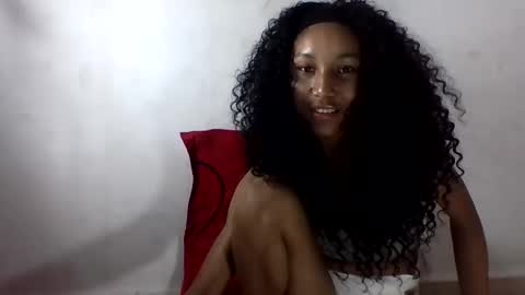 amelisy20005 online show from May 2026 10:38:02 PM