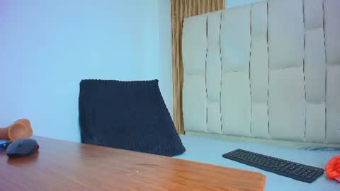 Amell Thomson online show from July 2026 11:38:02 AM