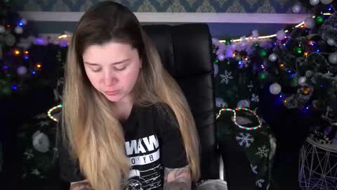 amellymillyy online show from January 2026 01:37:02 PM