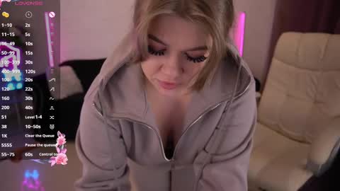 Alina online show from February 2025 05:15:02 PM