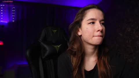 Amy  online show from March 2025 03:32:01 AM