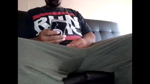 Snapshot of amh_5150 chatting on November 2025 10:01:02 PM amh 5150 online show from November 2025 10:01:02 PM