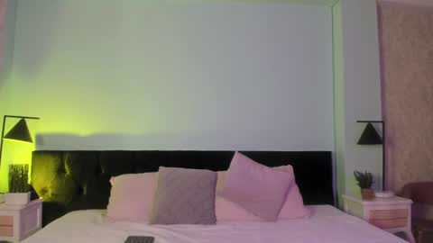 ami_berner online show from December 2025 04:51:02 AM