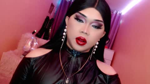 Queen Mireska online show from February 2026 03:52:01 PM