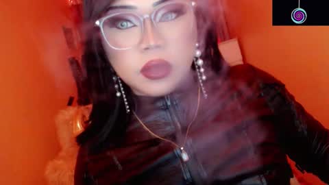 Queen Mireska online show from February 2026 05:14:01 PM