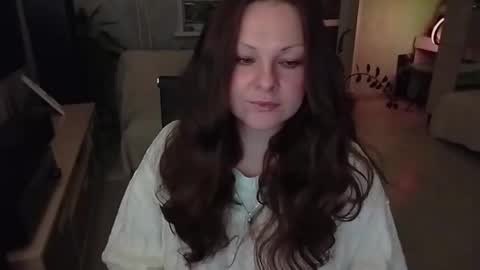 Mila online show from November 2025 10:52:02 PM