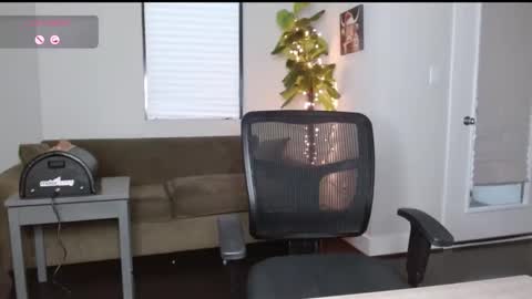 Snapshot of amilustxx chatting on December 2024 11:25:02 PM amilust online show from December 2024 11:25:02 PM