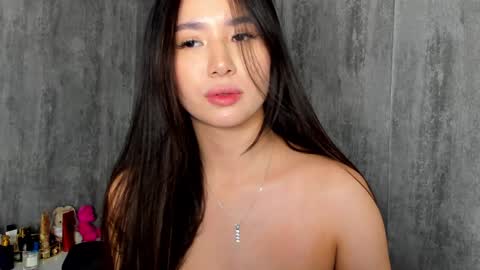 Amina online show from December 2024 05:55:01 PM