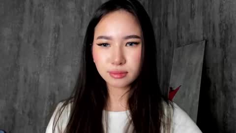 Amina online show from February 2025 07:03:01 PM