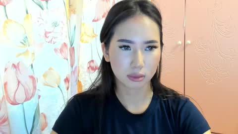 Amina online show from September 2025 01:54:02 PM