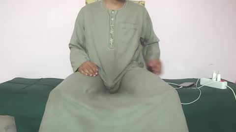 Snapshot of amir_elaraby chatting on November 2025 09:32:01 AM Amir online show from November 2025 09:32:01 AM