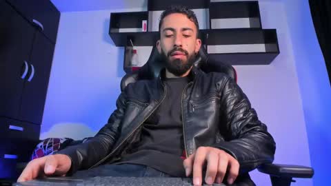 Amir online show from March 2025 10:52:01 AM