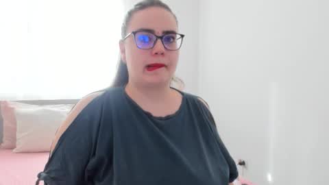 Amira Vyxen online show from March 2026 07:36:02 AM