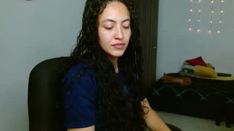 amitlu_ online show from September 2025 09:15:02 PM