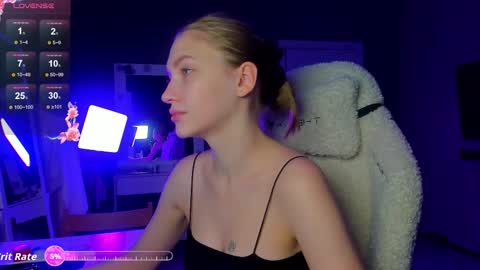 Snapshot of ammi_bliss chatting on October 2025 03:15:02 AM Ammi online show from October 2025 03:15:02 AM