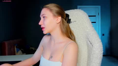 Snapshot of ammi_bliss chatting on November 2025 04:26:02 AM Ammi online show from November 2025 04:26:02 AM